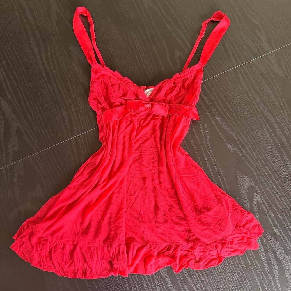 Victoria's Secret Red Babydoll Chemise Size M Ruffle Bow Slips
